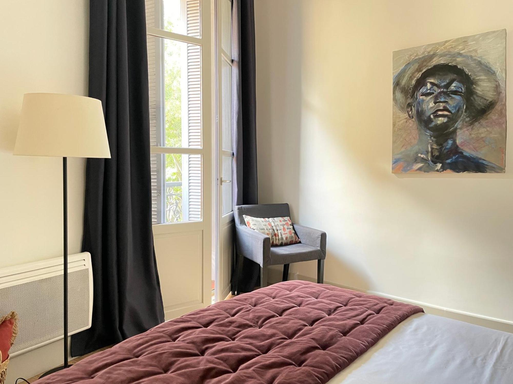 Nimes , Appartement Renove Dans Immeuble Classe. Экстерьер фото